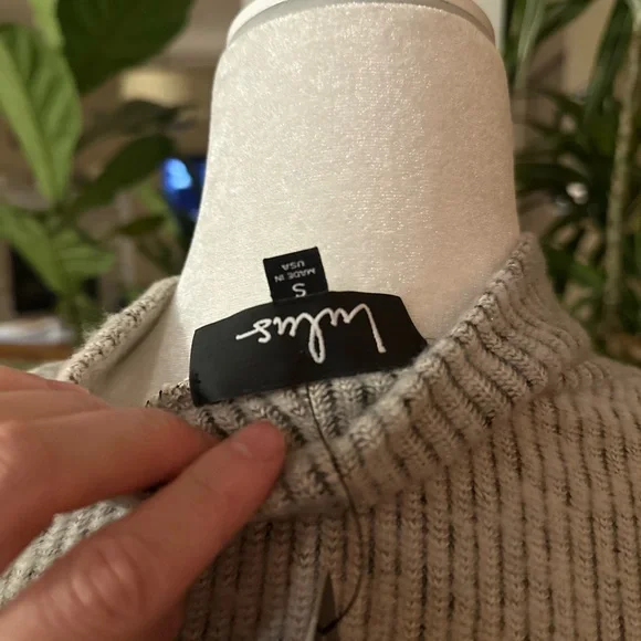 Lulu's Gray Ribbed Turtleneck Sweater - Picture 3 of 3